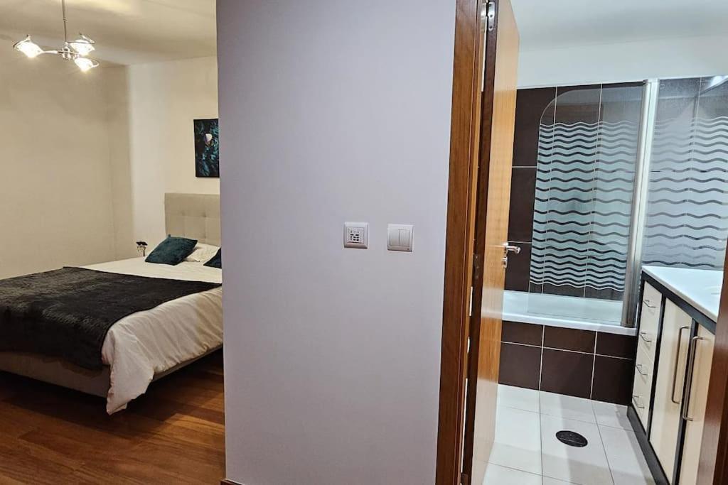 Vista Mar - Ac, Pool & Gym Apartment Funchal  Exterior photo